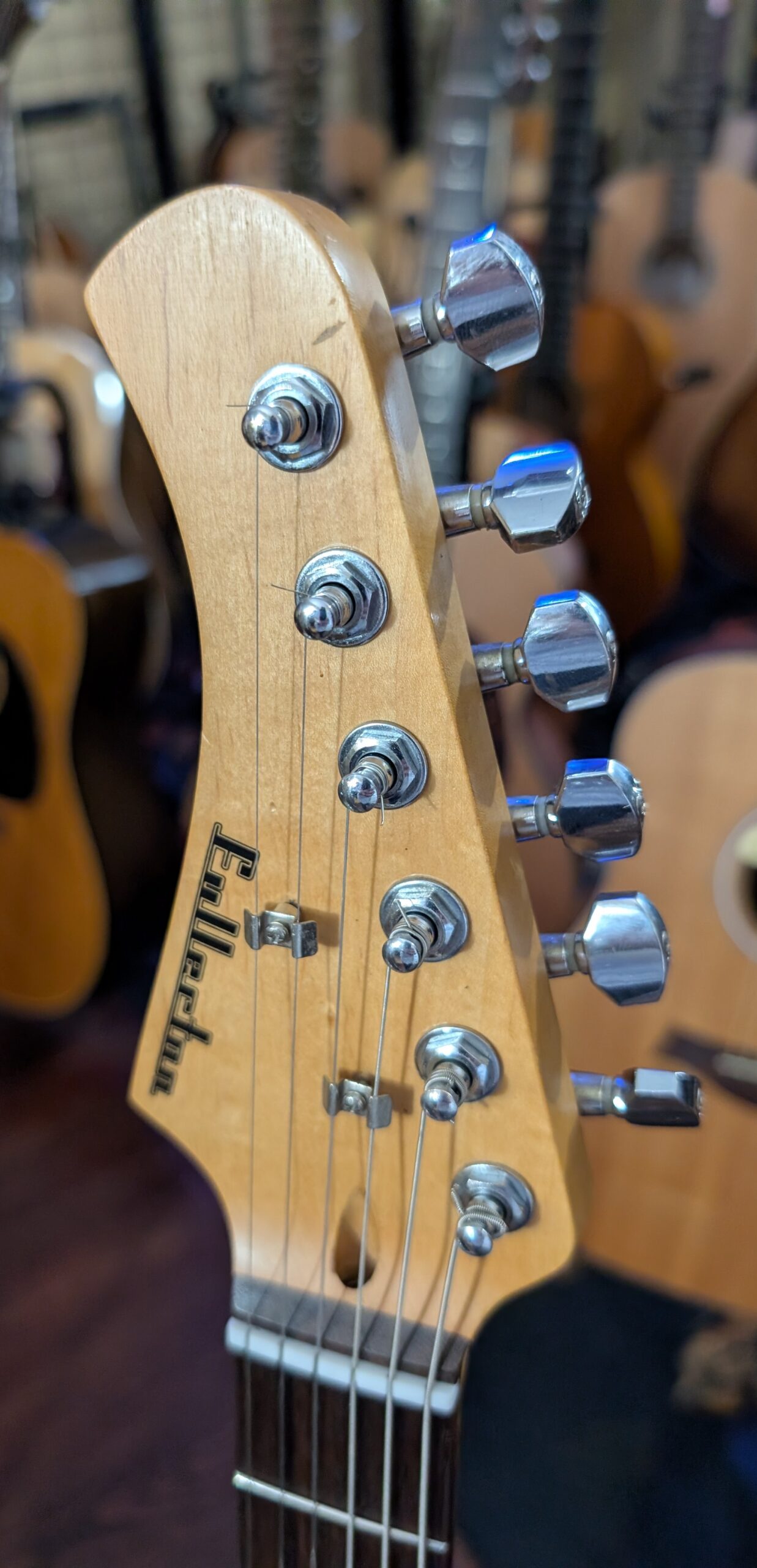 PXL_20251105_215519017