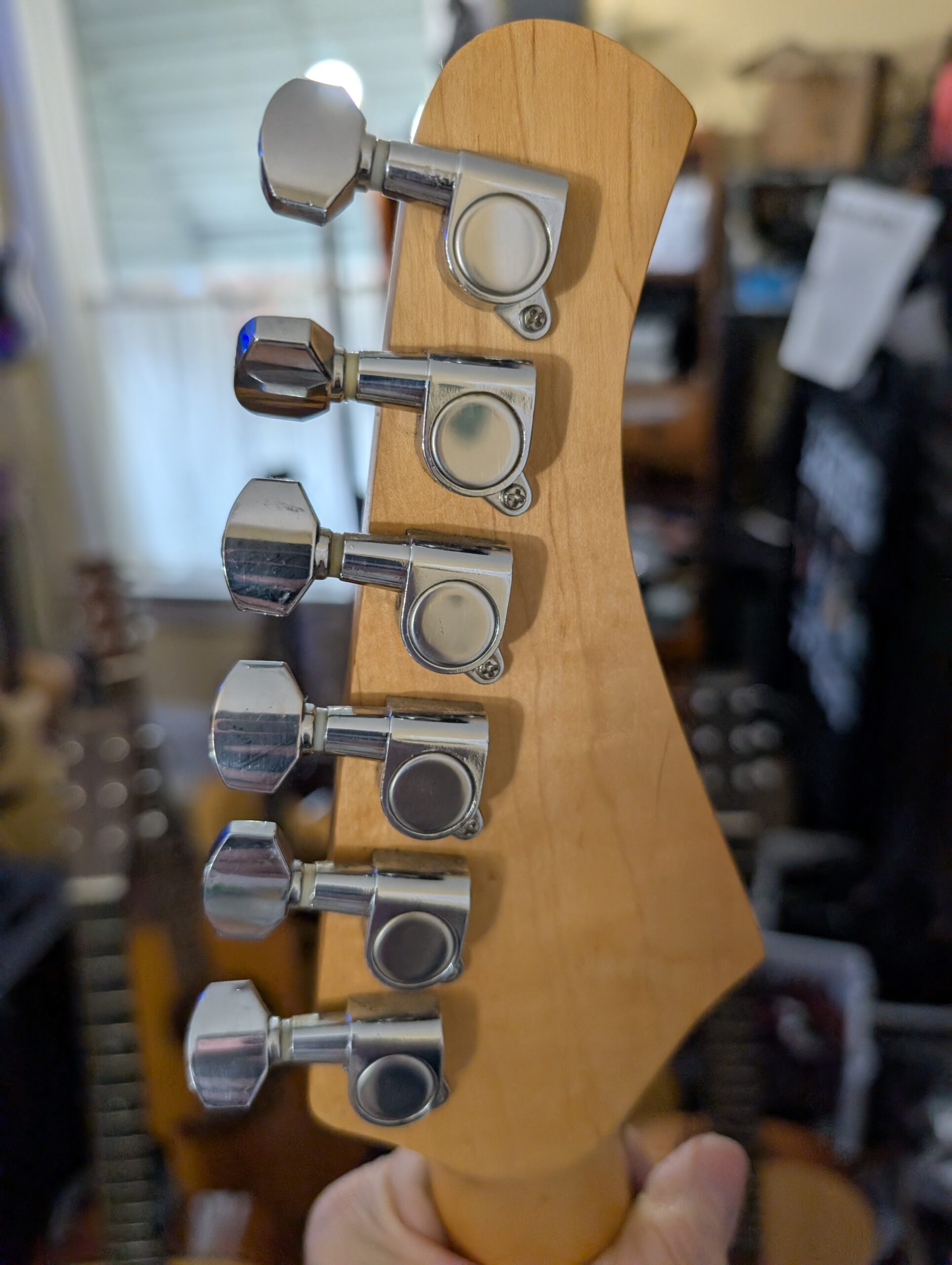 PXL_20251105_215537852