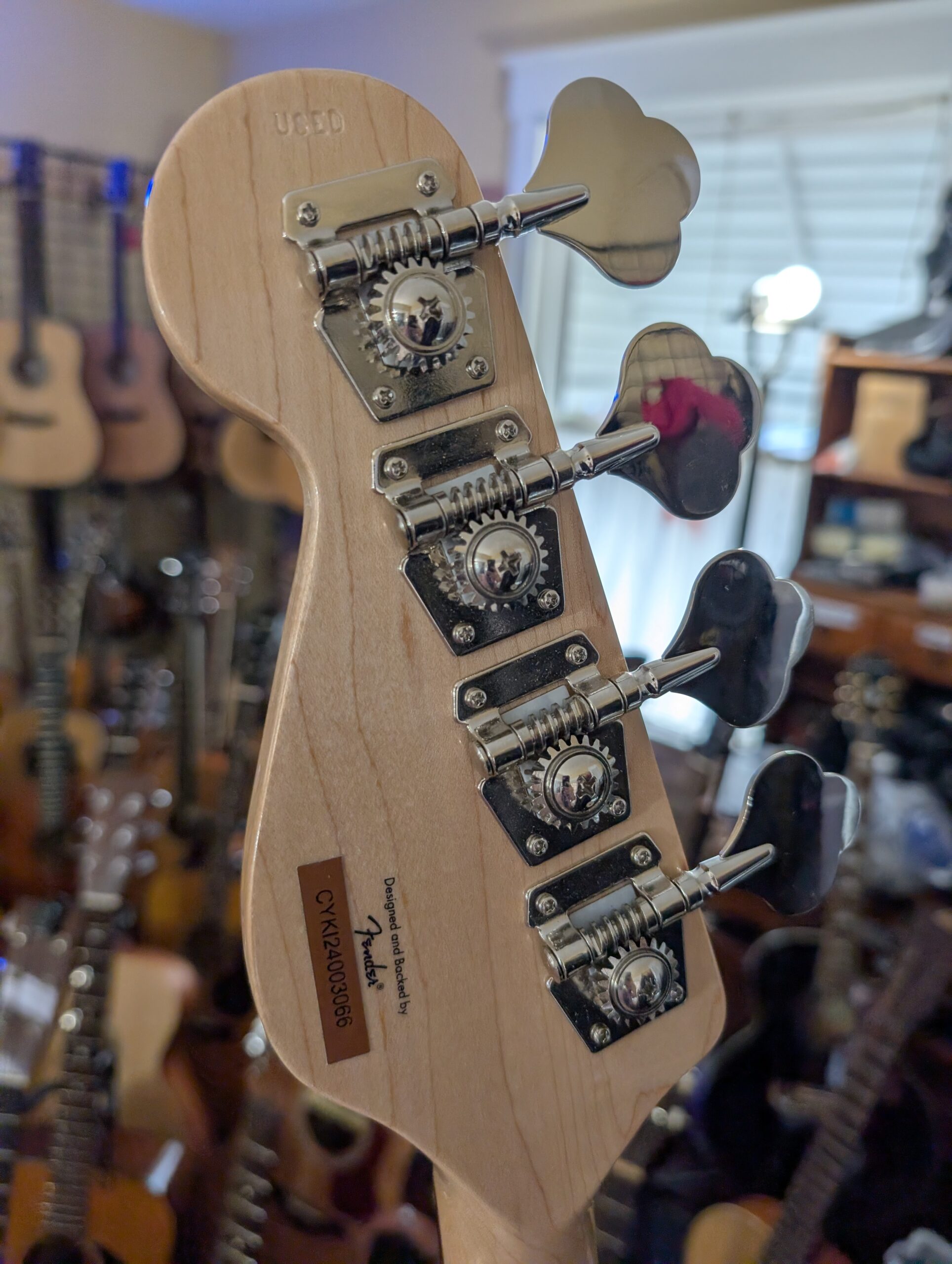 PXL_20251111_190953199