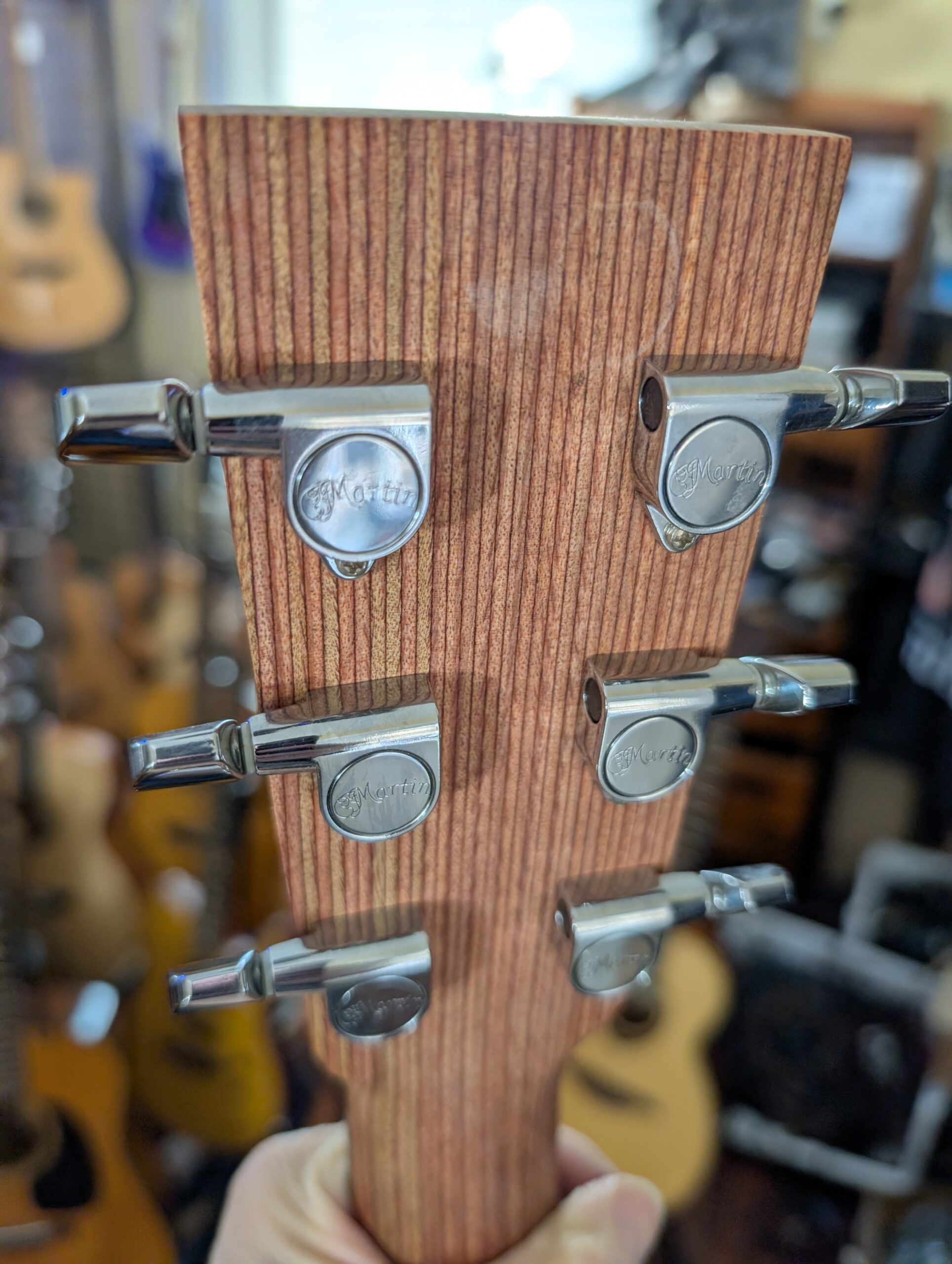 PXL_20251113_184419027