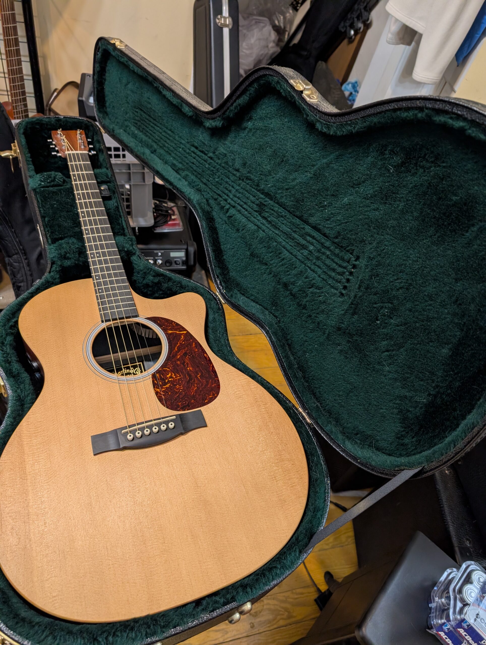 PXL_20251113_184456269