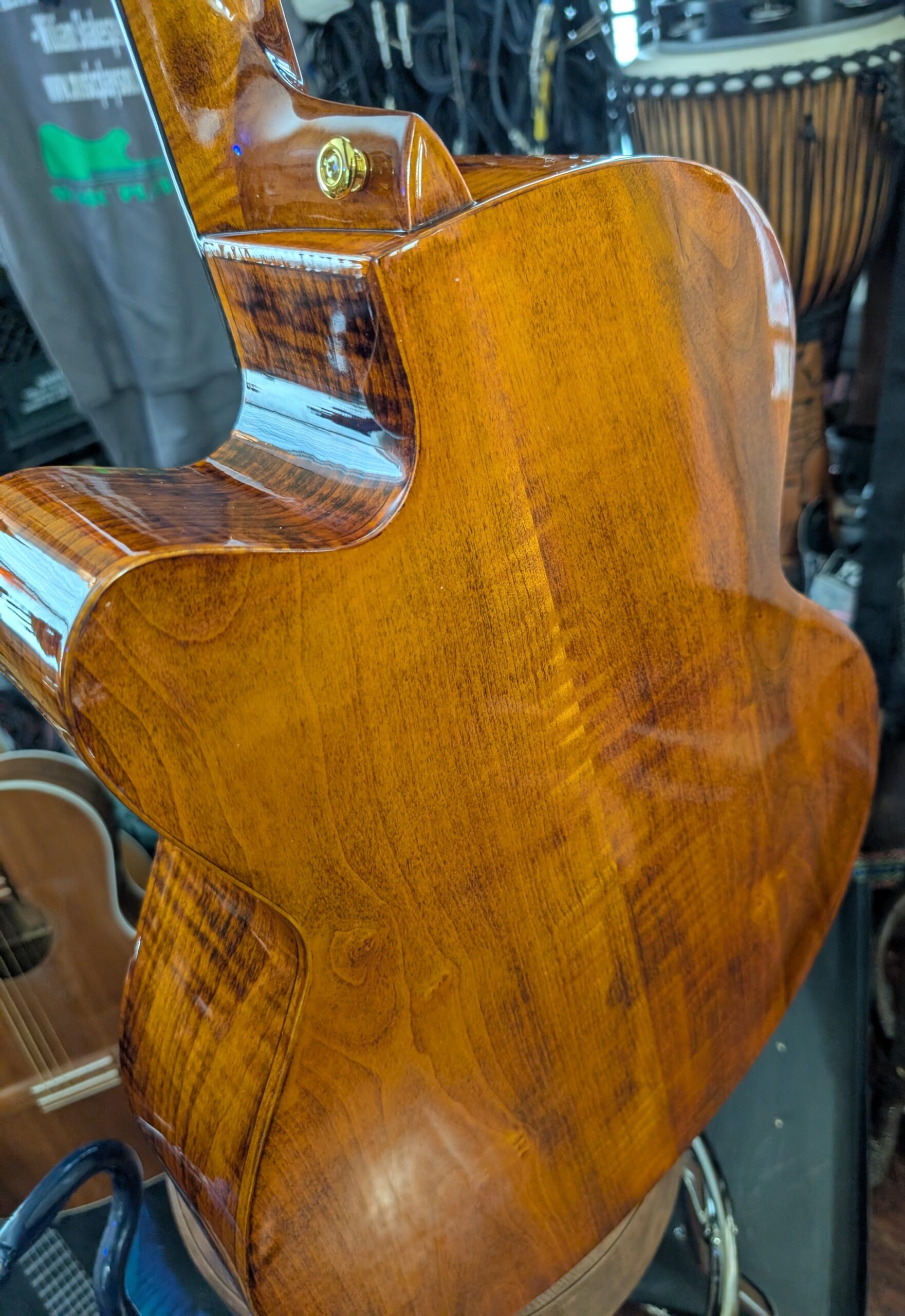 PXL_20260205_184925671