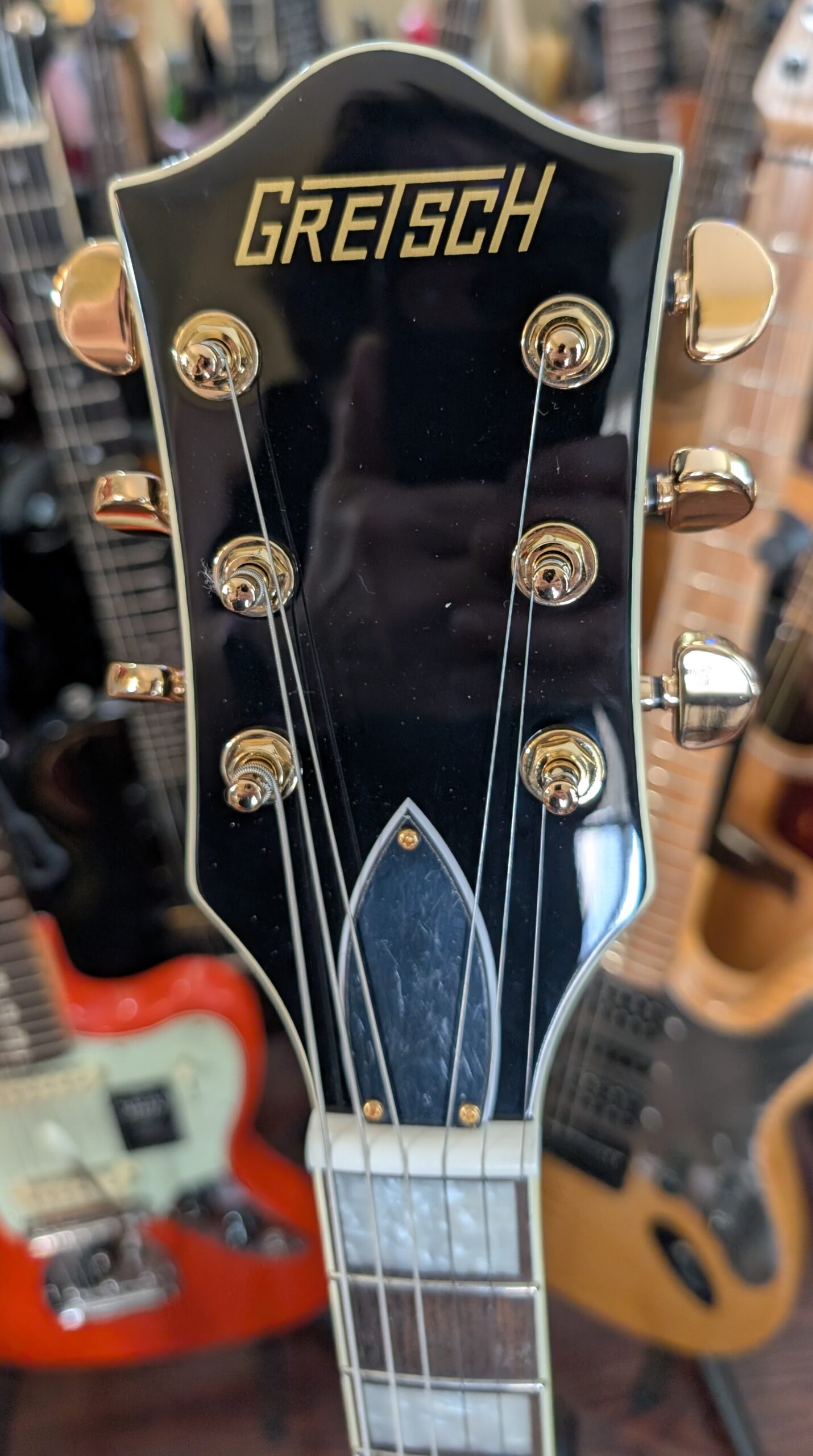 Gretsch Guitars G2627T Streamliner Center Block 3-Pickup Cateye With Bigsby Electric Guitar Black - Image 2