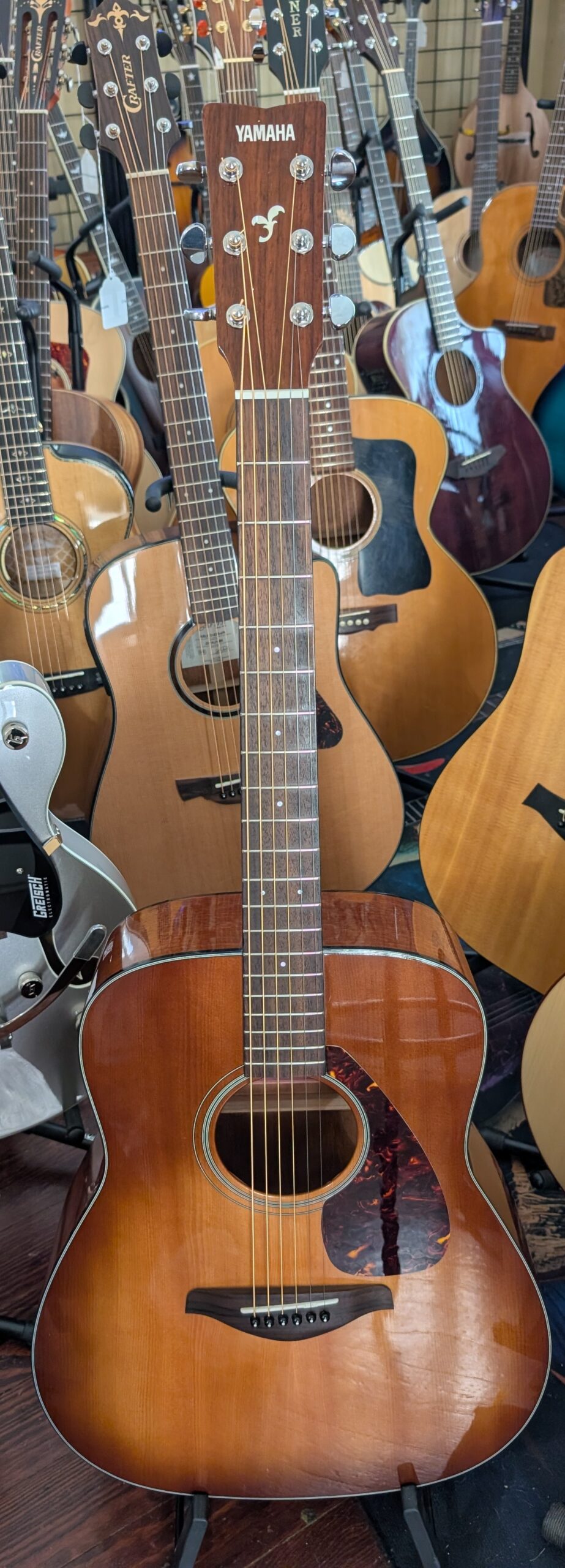 Yamaha FG-700S Dreadnought Acoustic Guitar Sandburst