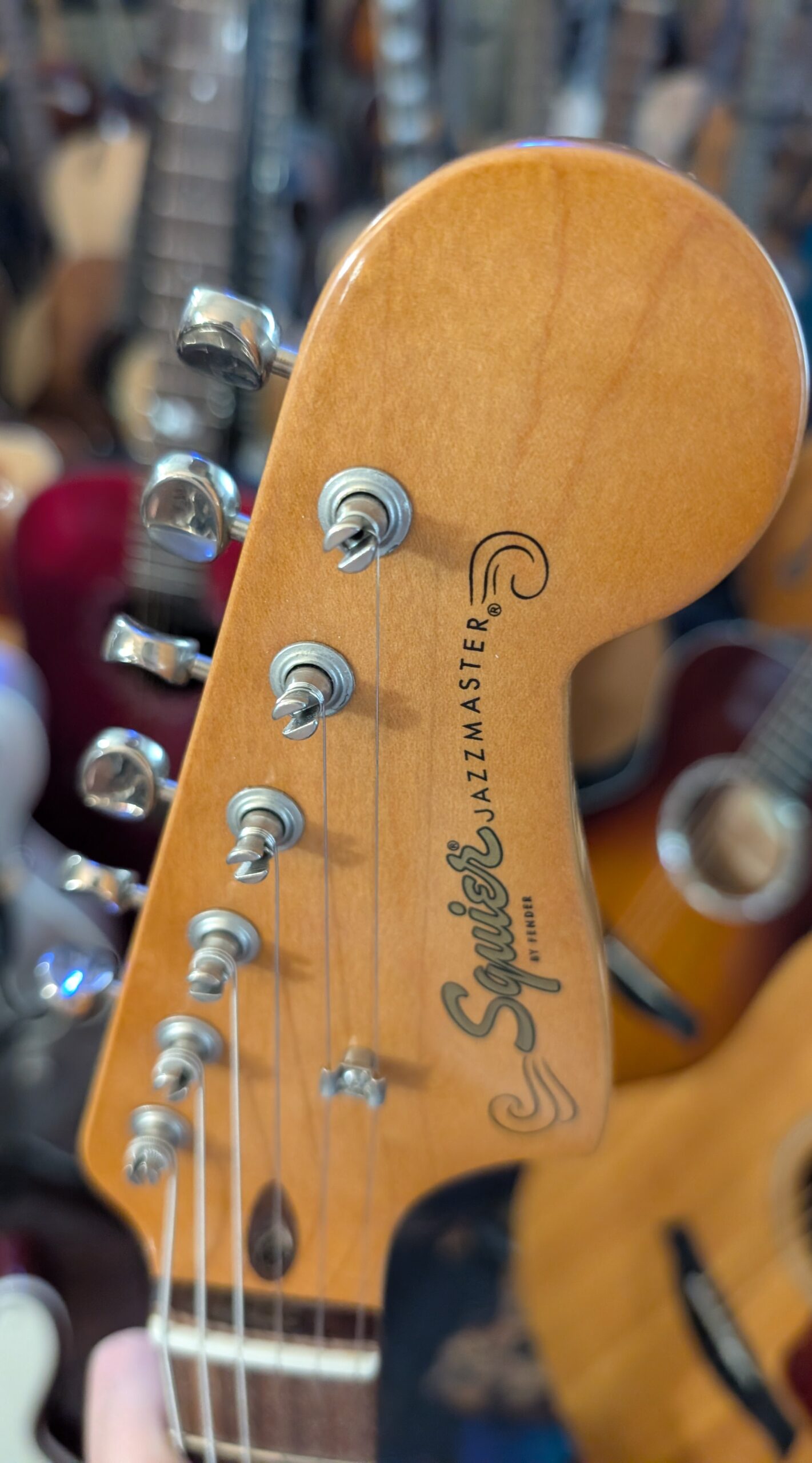 Squier Classic Vibe '60s Jazzmaster Electric Guitar - Tahitian Coral - Image 4