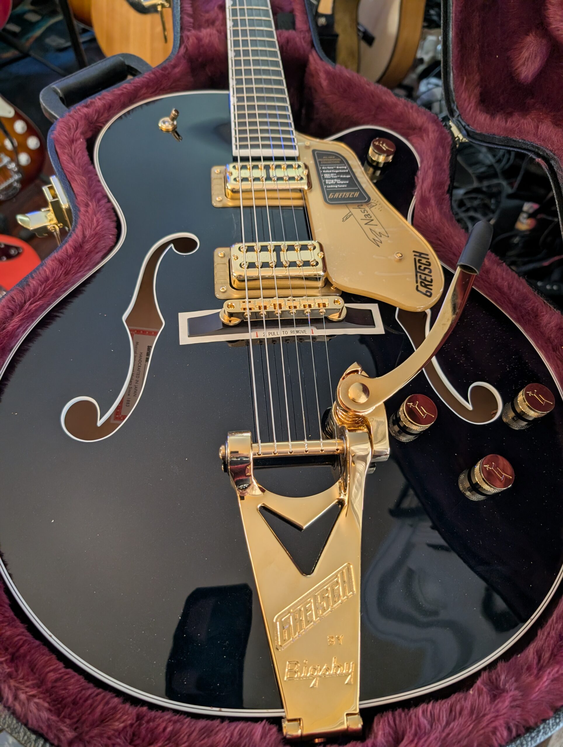 Gretsch Pro Nashville with Bigsby Hollowbody Electric Guitar Midnight Sapphire - Image 4