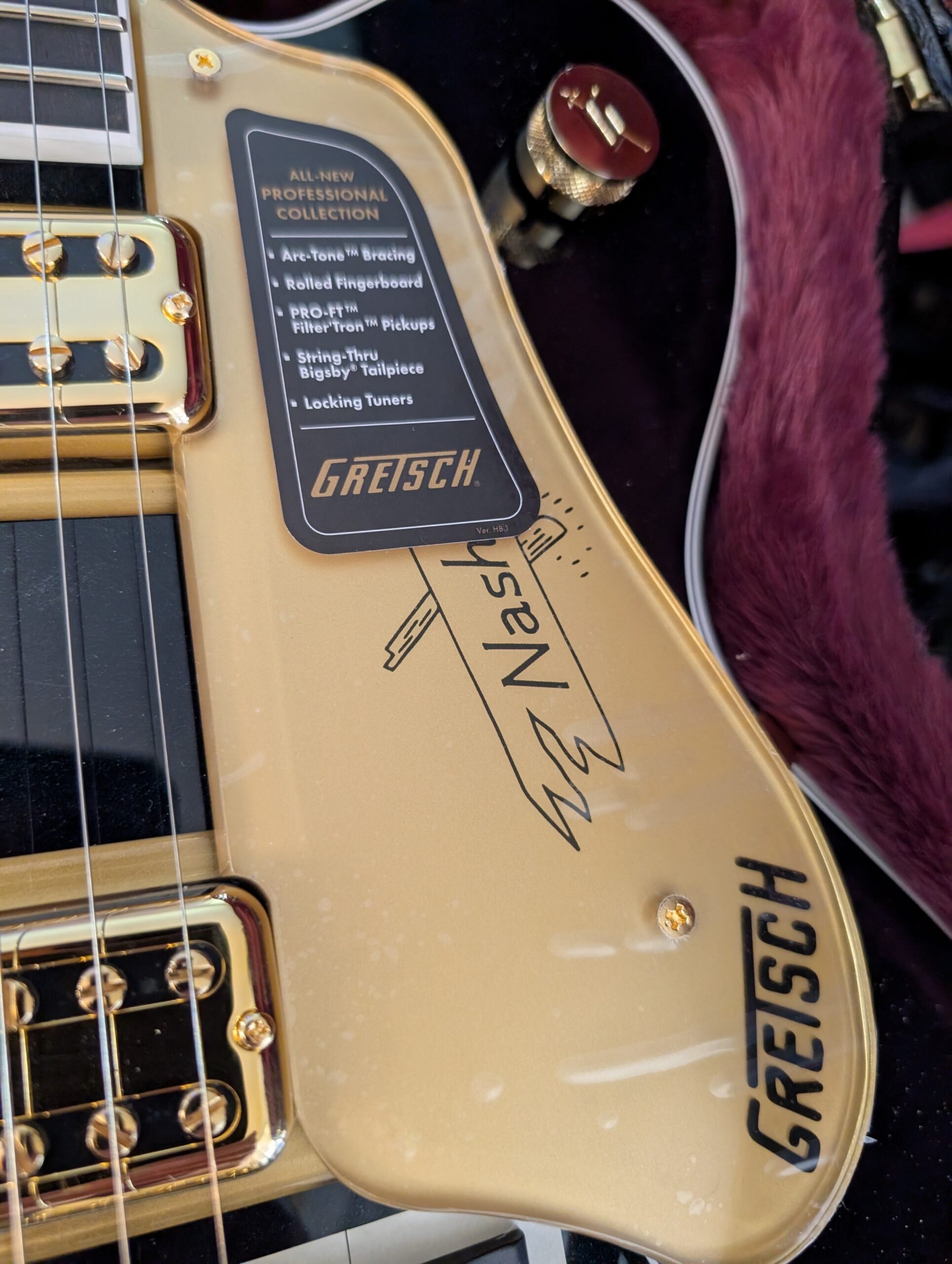 Gretsch Pro Nashville with Bigsby Hollowbody Electric Guitar Midnight Sapphire - Image 6