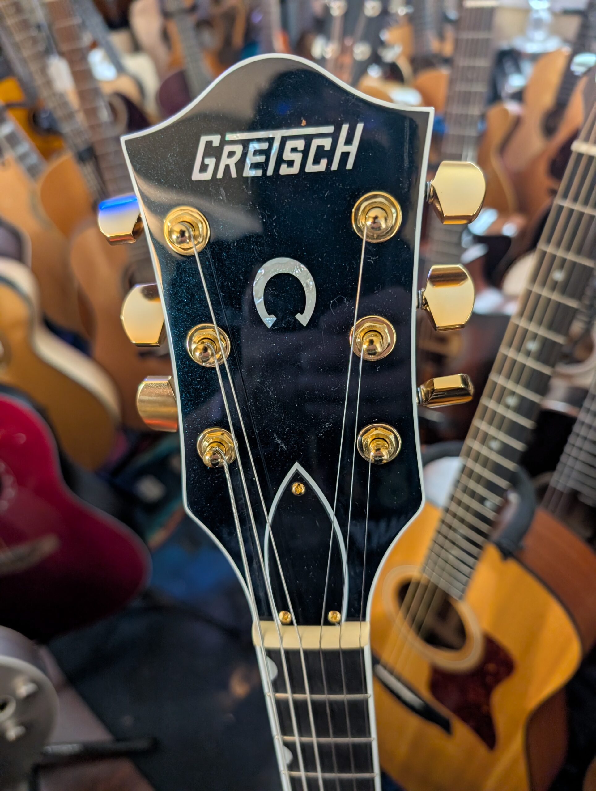 Gretsch Pro Nashville with Bigsby Hollowbody Electric Guitar Midnight Sapphire - Image 8