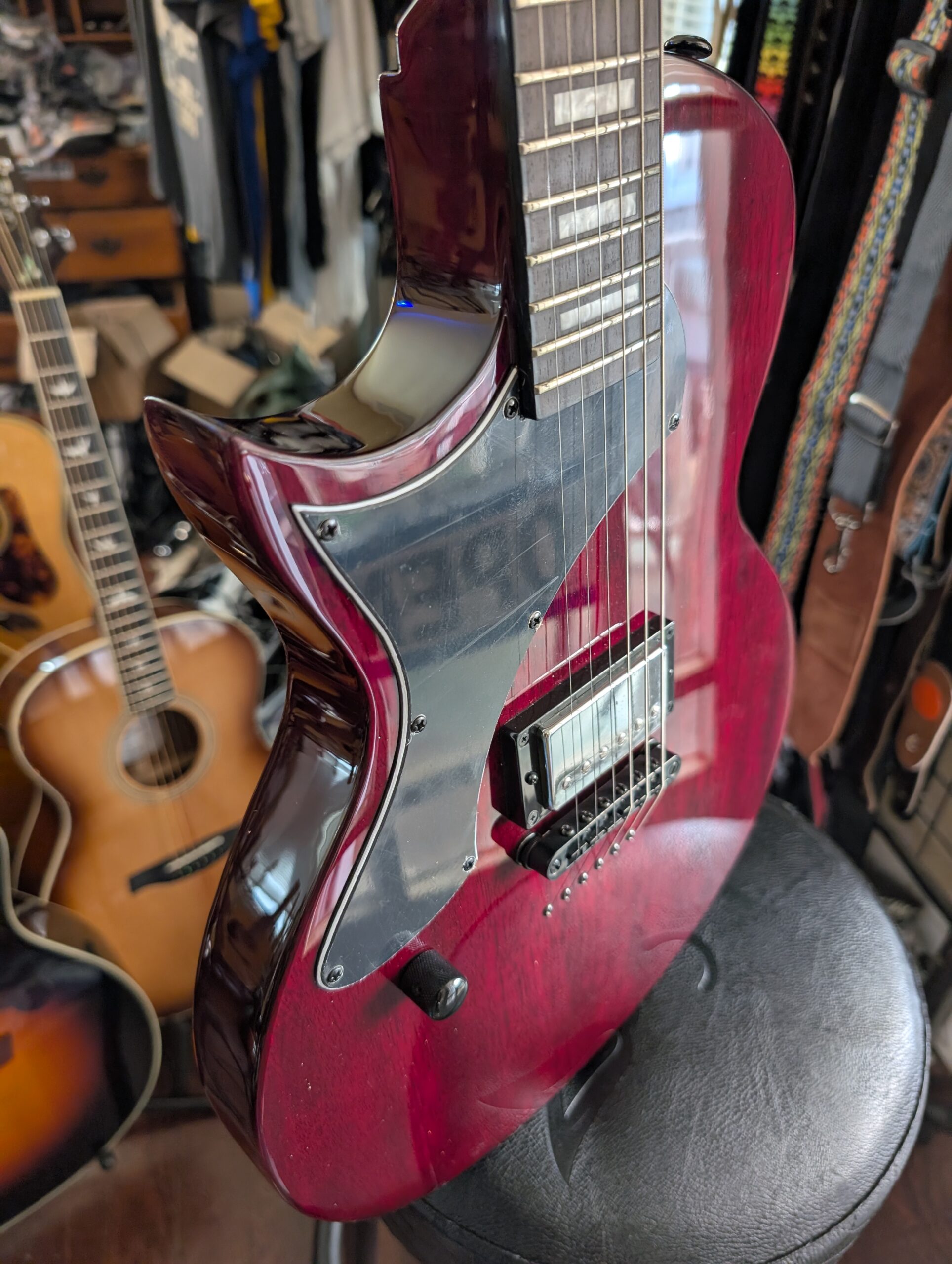 LTD LEC201FTSTBCLH Left-Handed Cherry Electric Guitar - Image 3