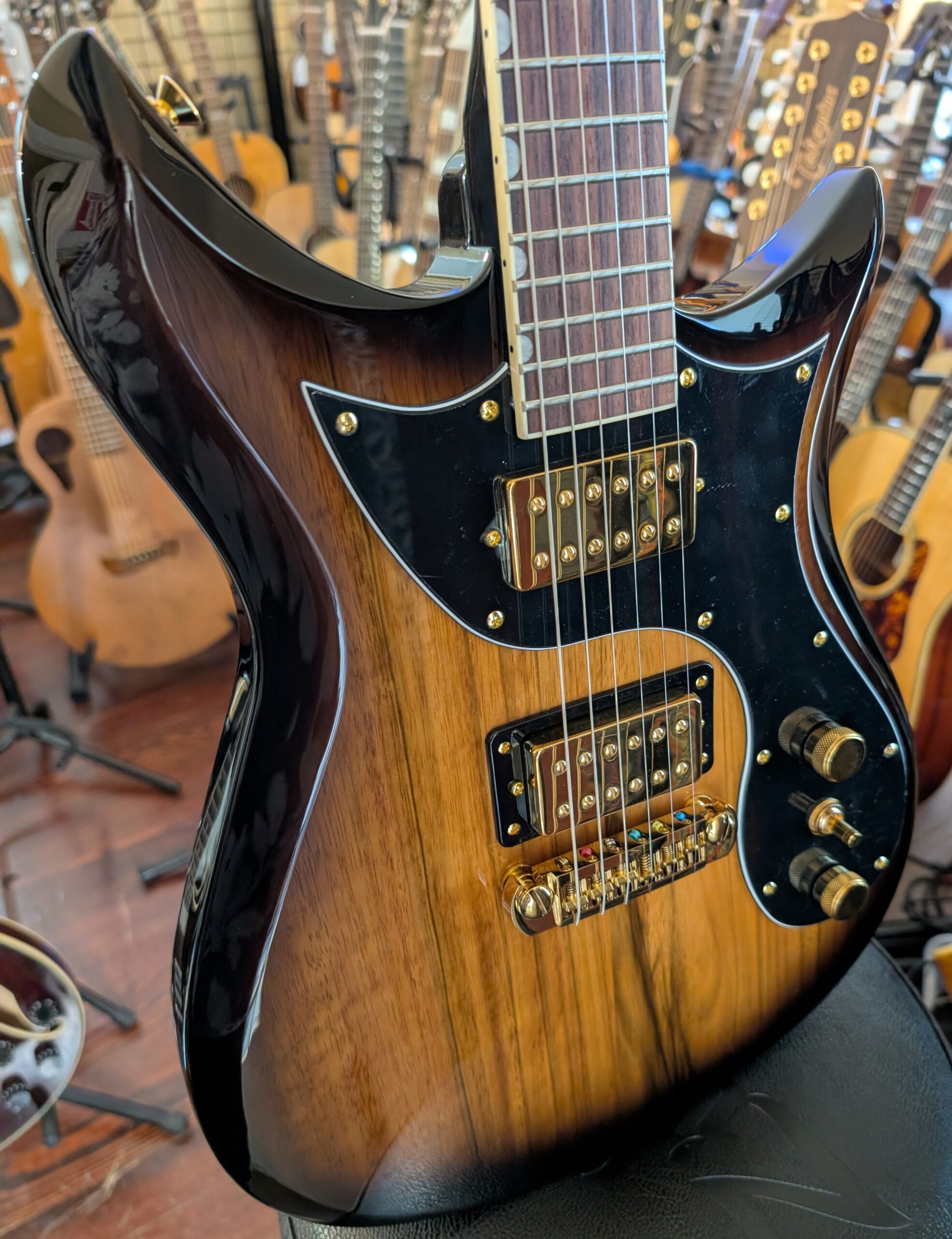 Limited Edition Electromatic® Black Limba CVT - Image 3
