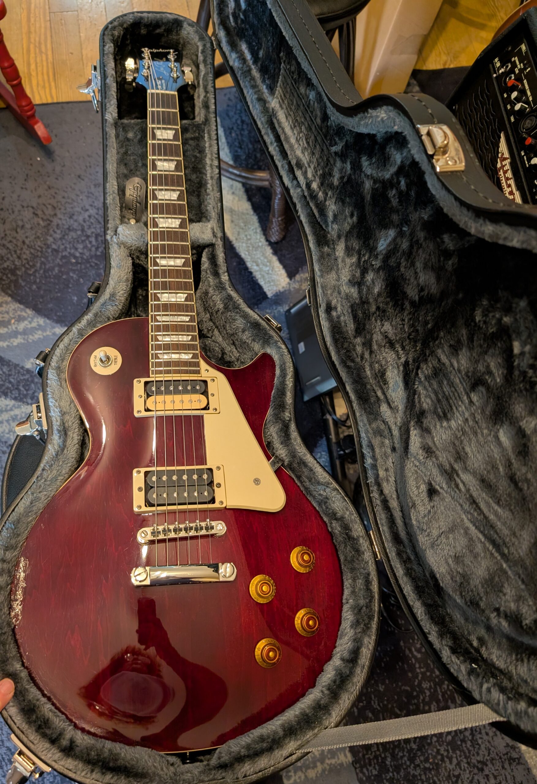 Epiphone Traditional Pro Les Paul Wine Red Color Electric Guitar 2017
