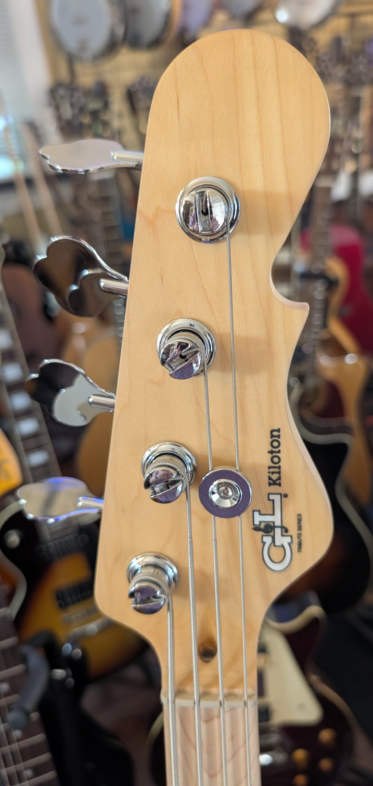 G&L Tribute Kiloton Bass Guitar - Candy Apple Red - Image 2
