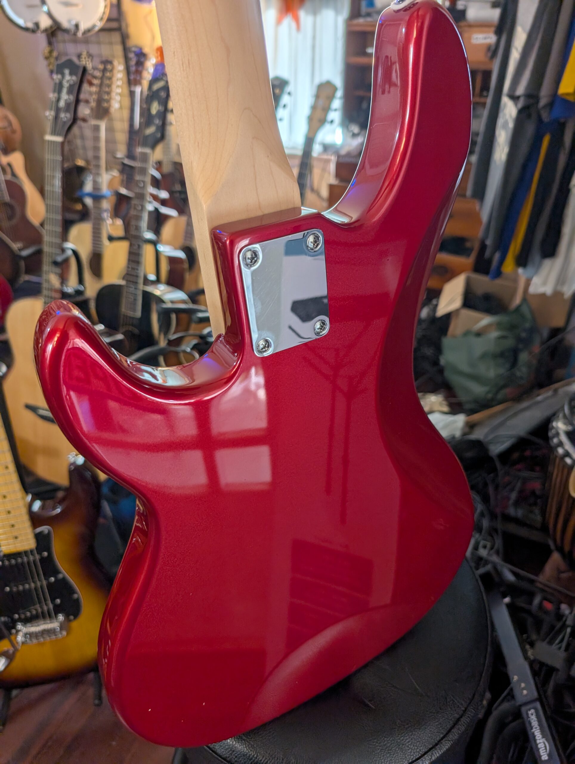 G&L Tribute Kiloton Bass Guitar - Candy Apple Red - Image 4