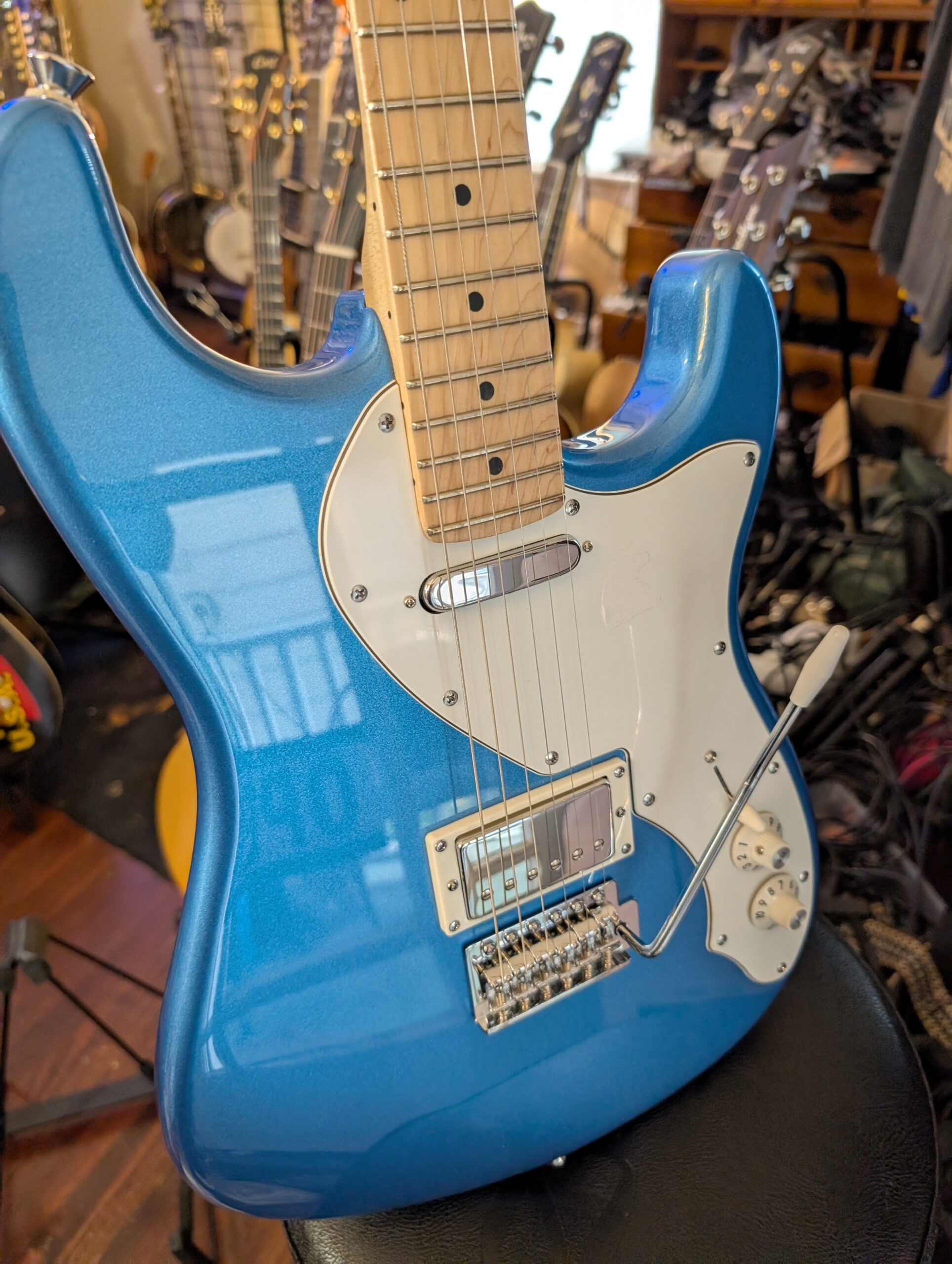 Squier Paranormal Stratocaster Deluxe Electric Guitar - Lake Placid Blue, Maple Fingerboard - Image 3
