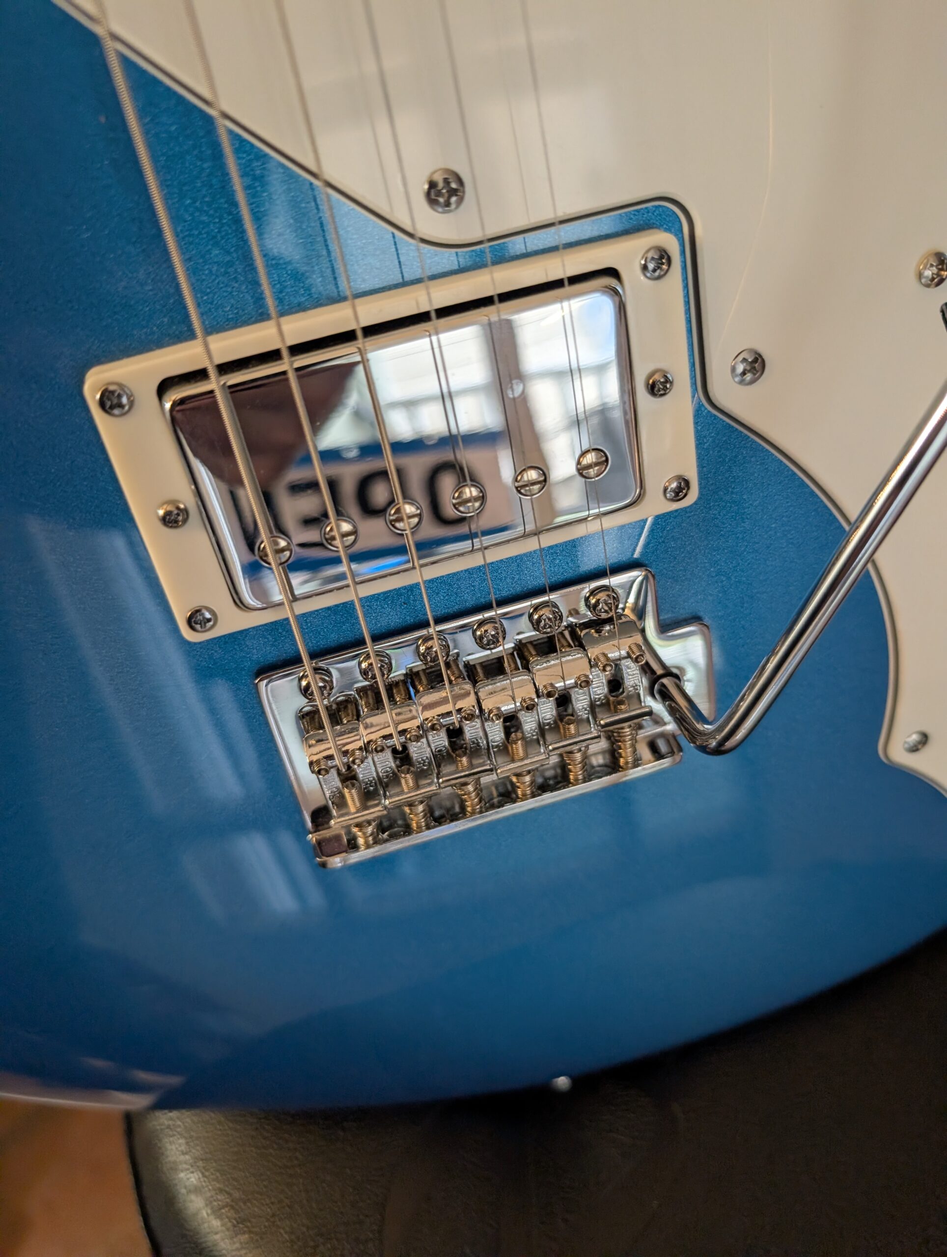 Squier Paranormal Stratocaster Deluxe Electric Guitar - Lake Placid Blue, Maple Fingerboard - Image 4