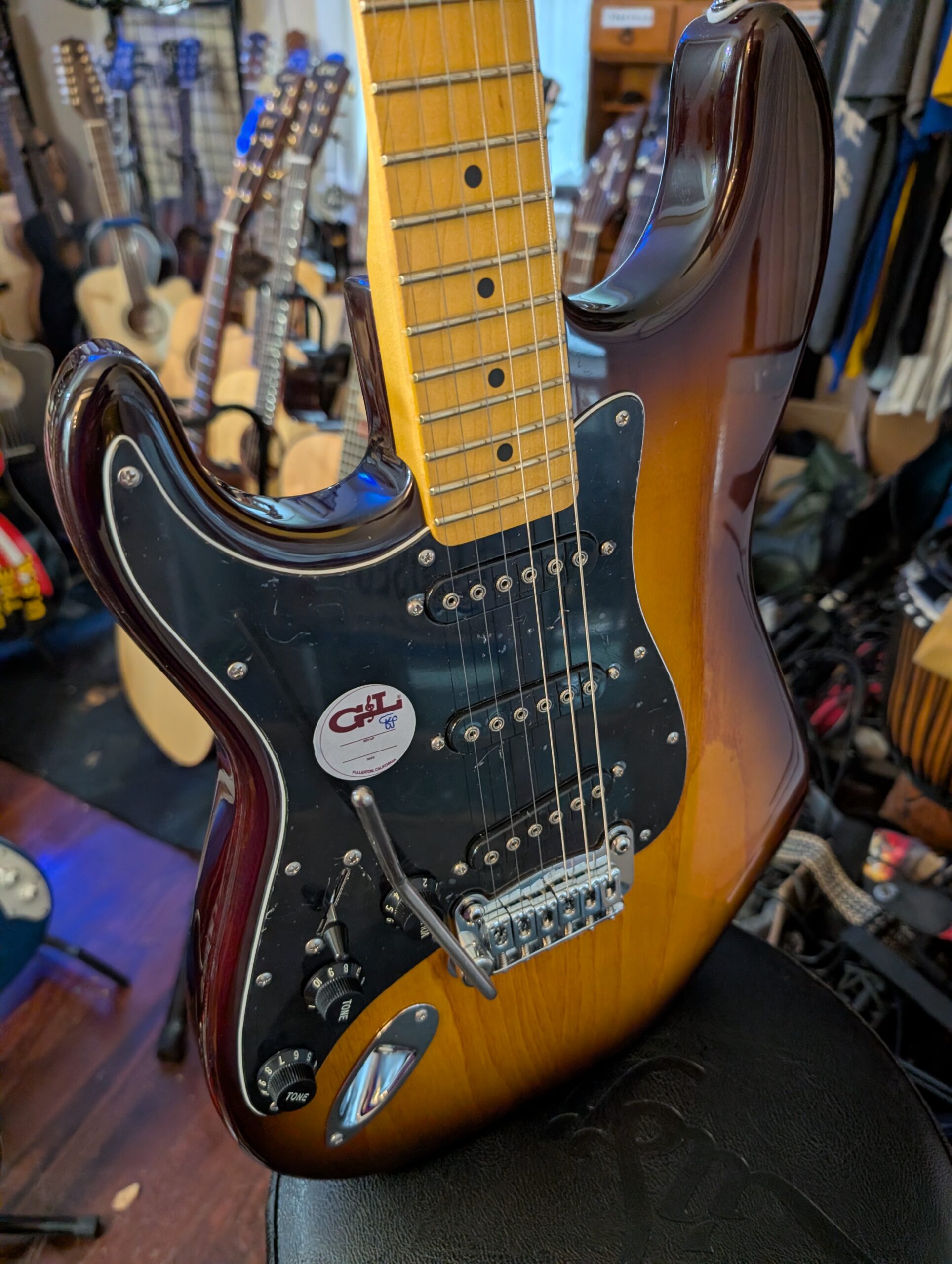 G&L S-500 Tribute 2-Tone Sunburst Left-Handed Electric Guitar - Image 3