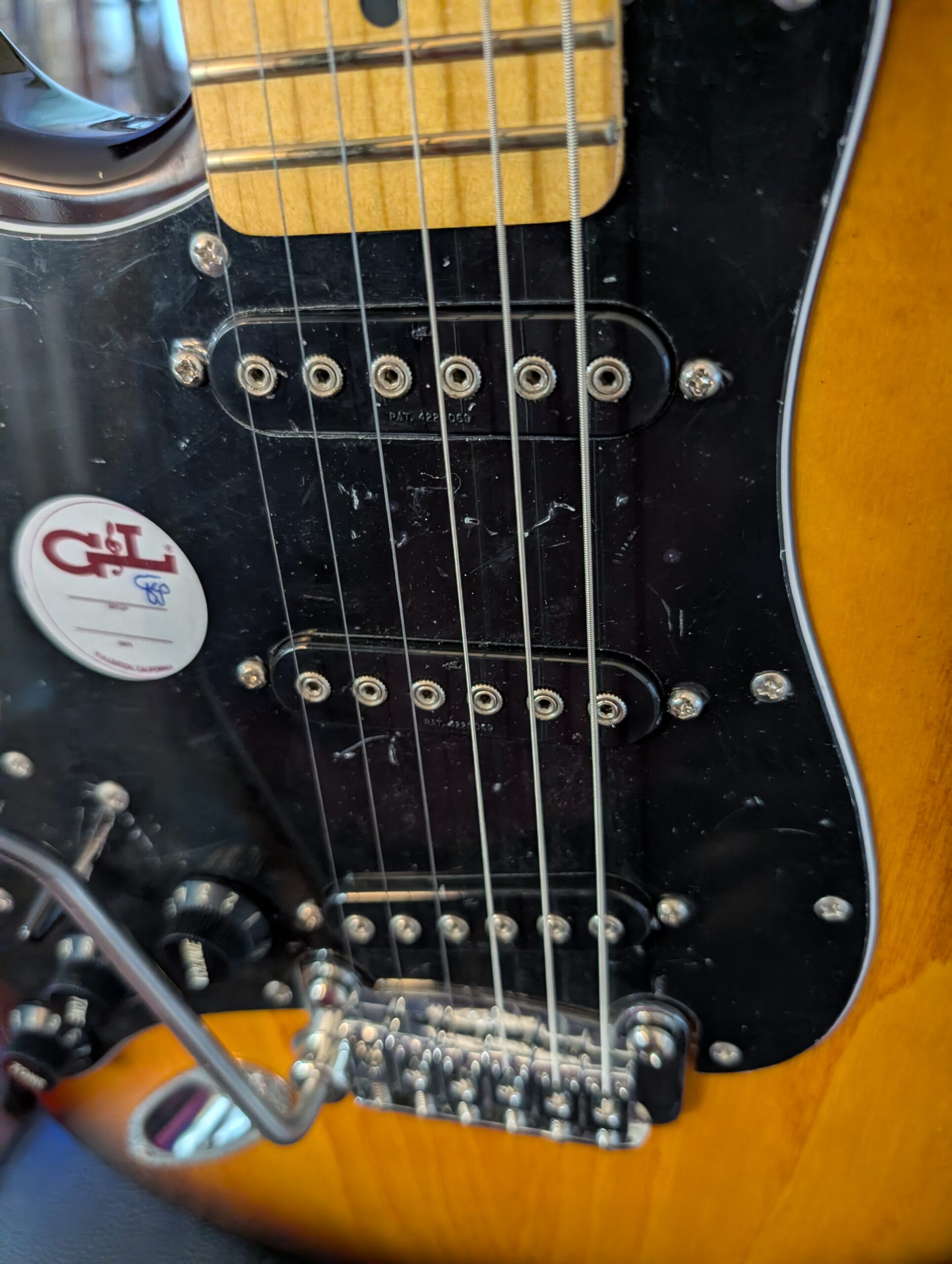 G&L S-500 Tribute 2-Tone Sunburst Left-Handed Electric Guitar - Image 7