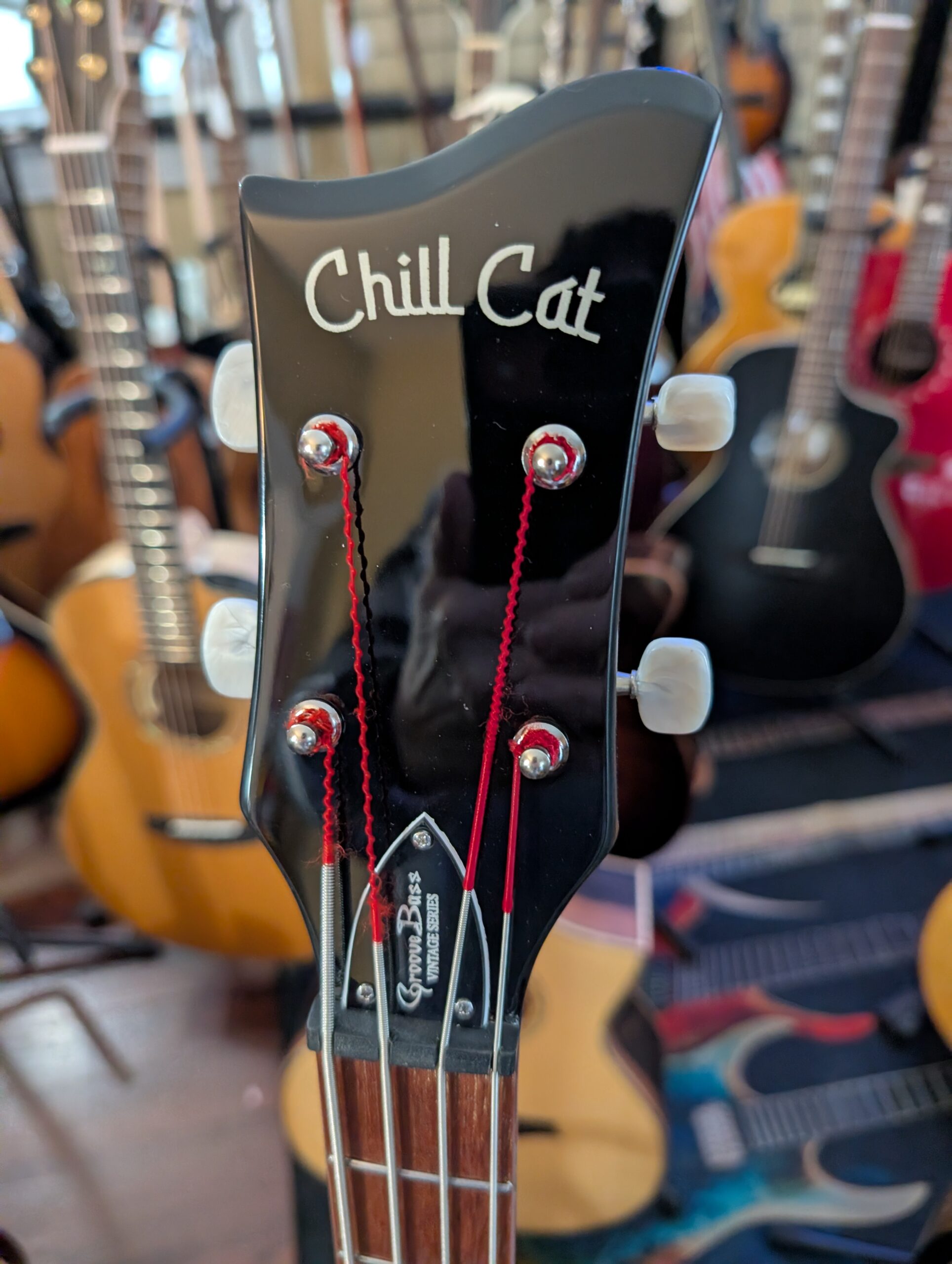 Chill Cat Vintage Series Groove Bass 4-String Electric Guitar - Image 2