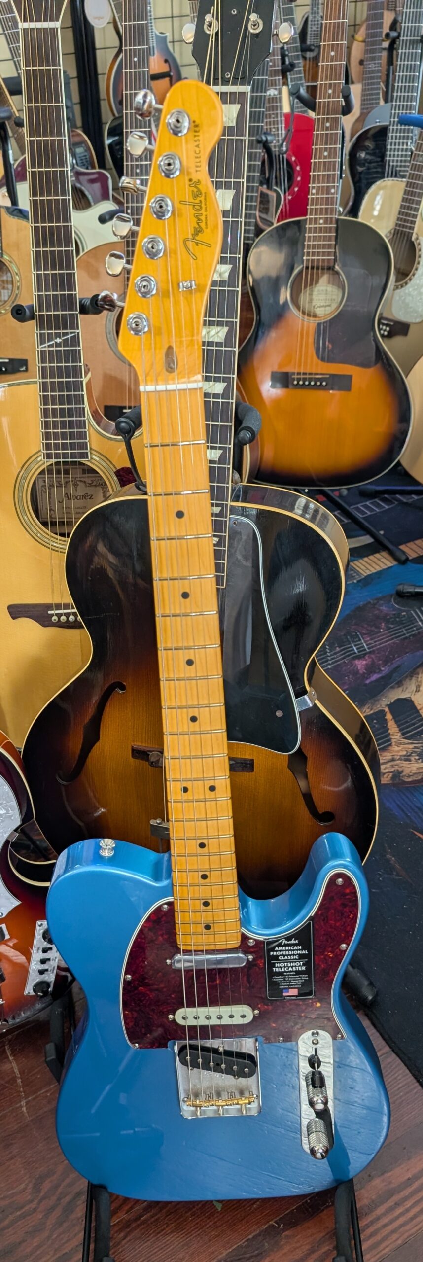 Fender American Professional Classic Hotshot Telecaster Electric Guitar - Faded Lake Placid Blue
